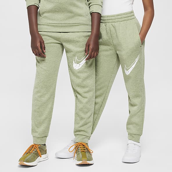 Boys nike skinny joggers top